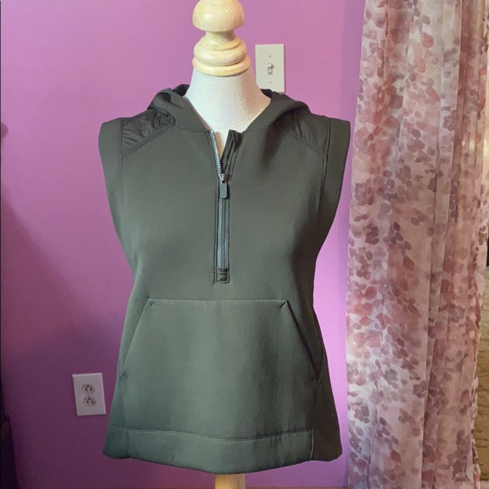 Lululemon Top - Picture 2 of 5